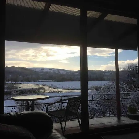 Riverside Chalet In Heart Of Lampeter, West Wales Exterior photo