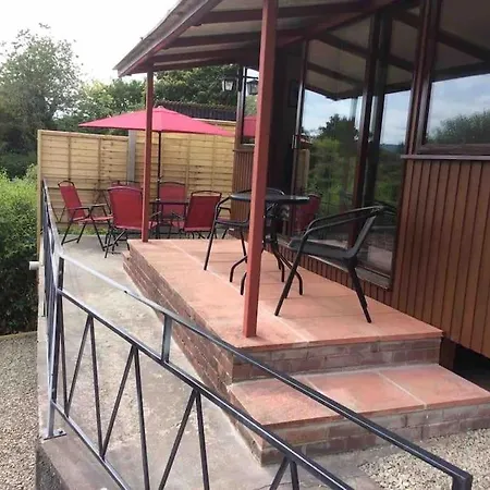 Riverside Chalet In Heart Of Lampeter, West Wales Exterior photo